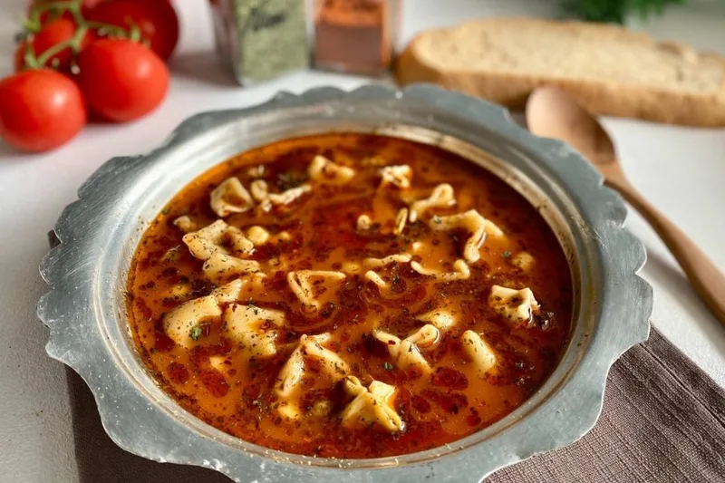 Adana mutfağından geleneksel yüksük çorbası