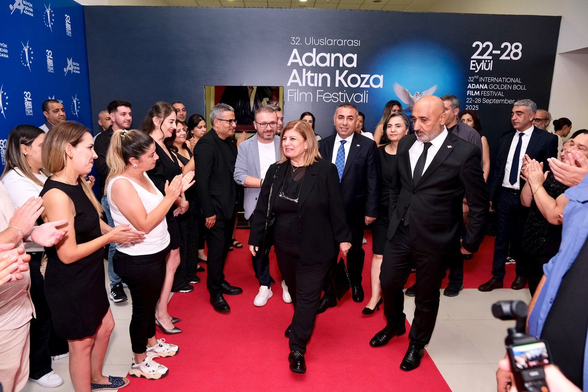 Altın Koza Film Festivali resmi kırmızı halı